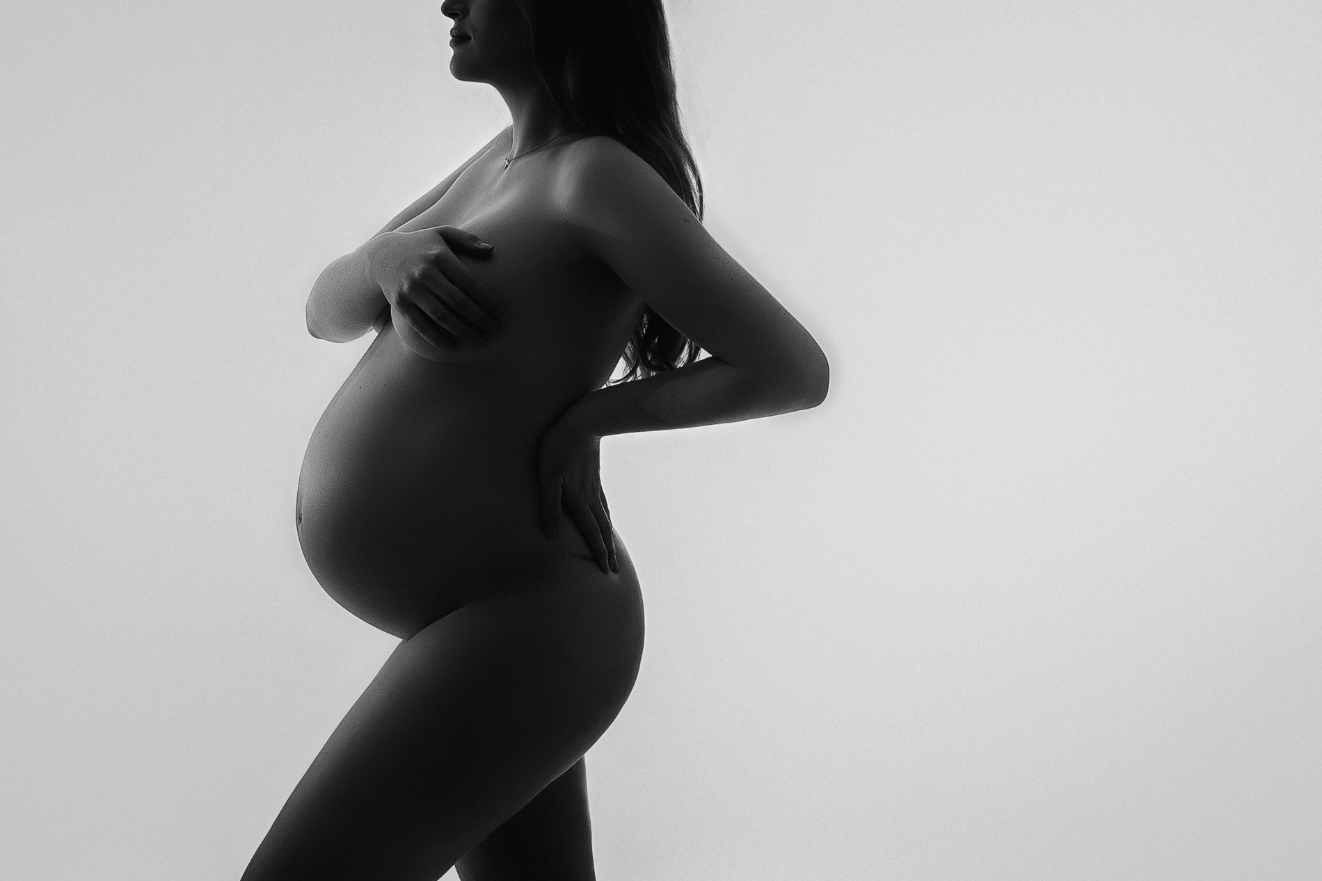 maternity-fine-art-photography-winston-salem-photography-studio