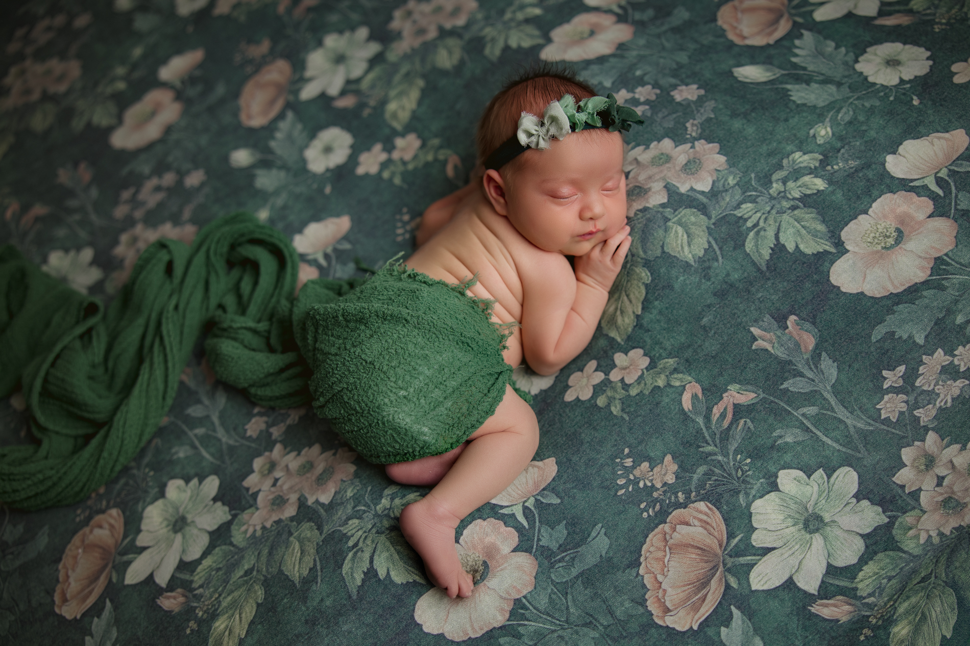 newborn-baby-girl-photo-session-with-winston-salem-newborn-photographer
