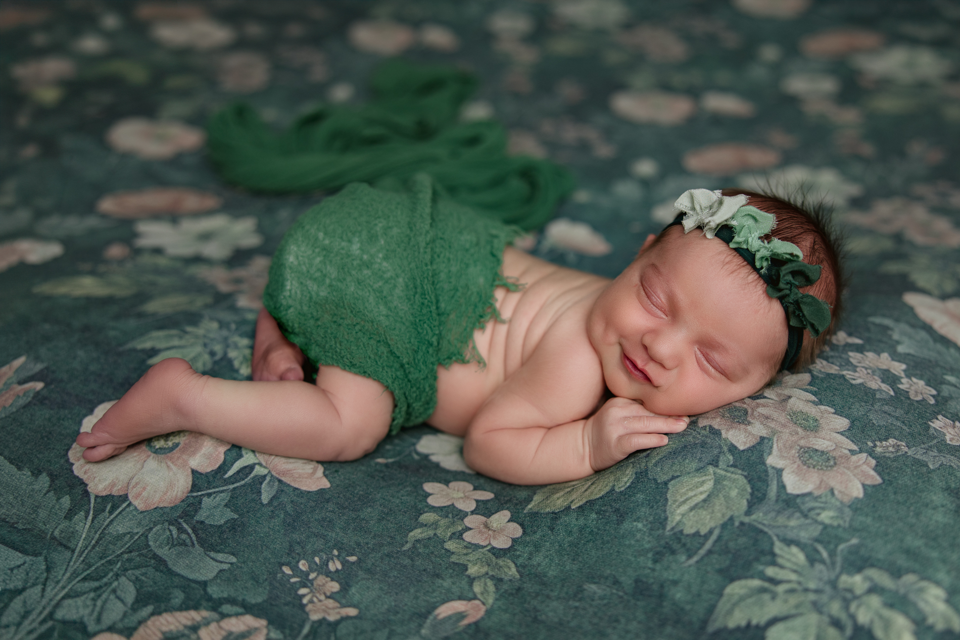 newborn-baby-girl-photo-session-with-winston-salem-newborn-photographer
